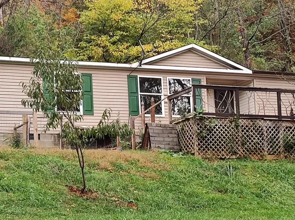 858 Wiley Brown Rd, Franklin, NC 28734