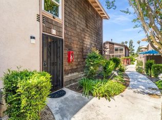 1084 Cabrillo Park Dr APT B, Santa Ana, CA 92701