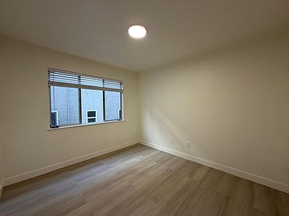 4th image of 149 Montecito Ave #203