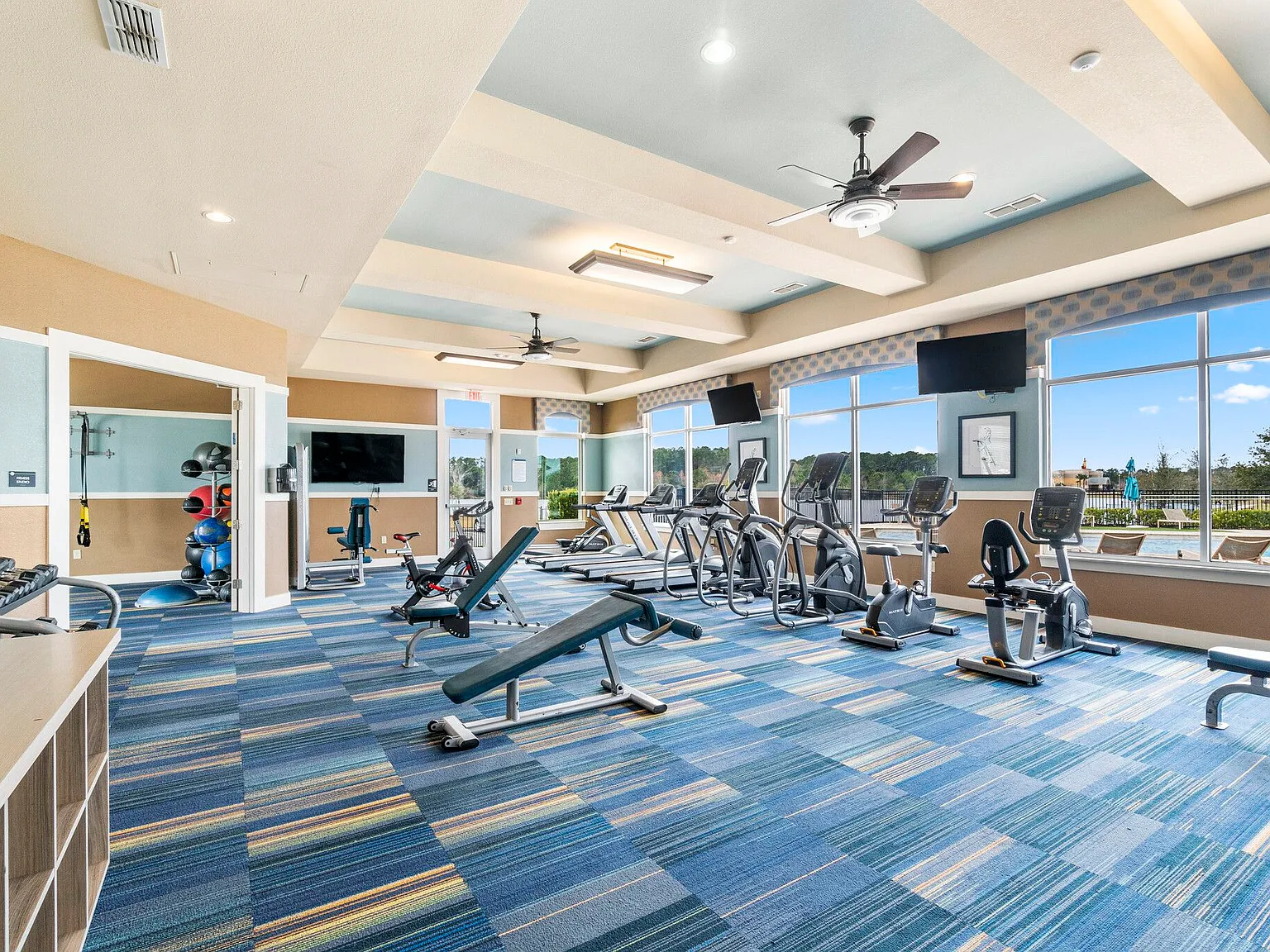 Broxton Bay Apartments — Photo 4