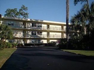 1083 Forest Lakes Dr #6101, Naples, FL 34105