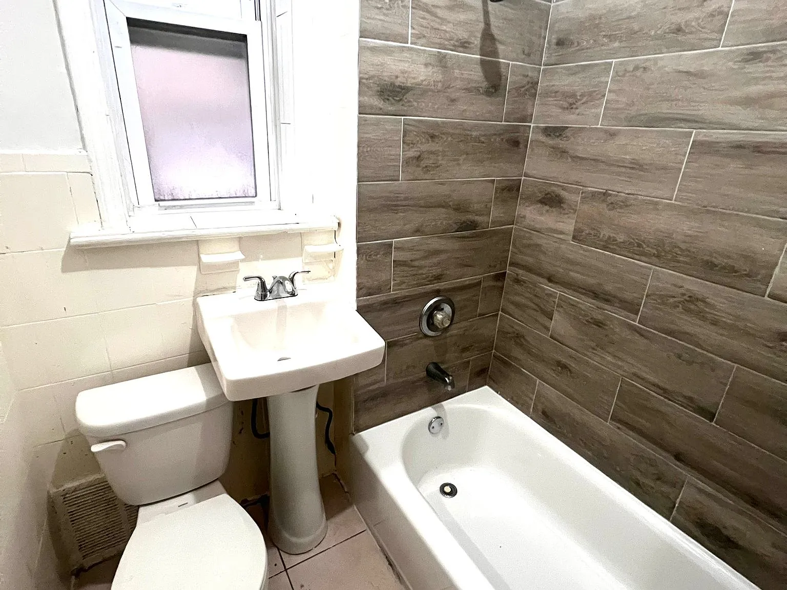 1 bed, $1,175 — Photo 4