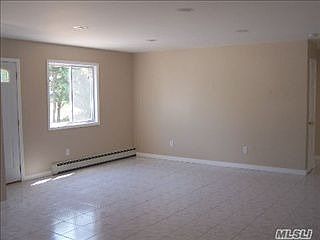 5th image of 61 10th Ave