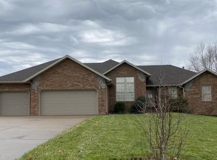 141 Bayberry Dr, Ozark, MO 65721