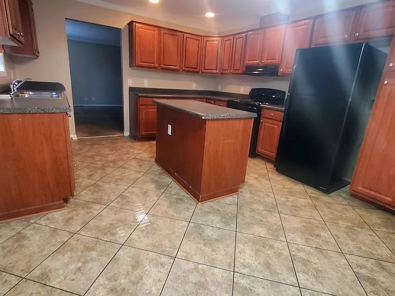Sunset Ridge Dr — Photo 5