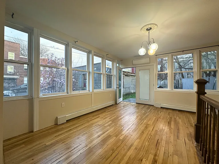75 Overlook Pl #2 — Photo 3