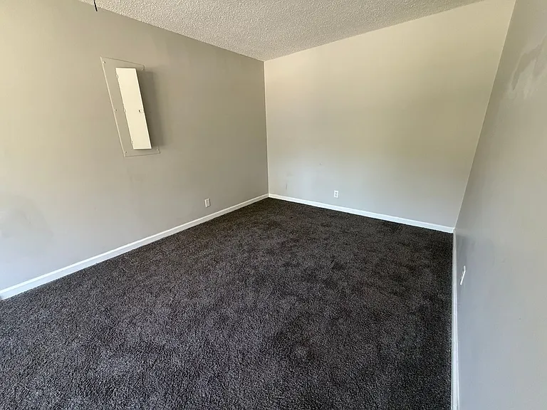 812 Ridgewood Way — Photo 16
