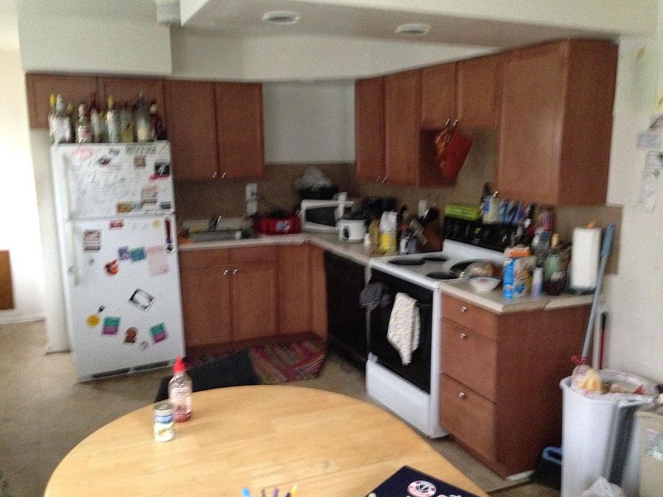 2nd image of 8908 35th Ave