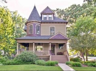 4800 Prince St, Downers Grove, IL 60515