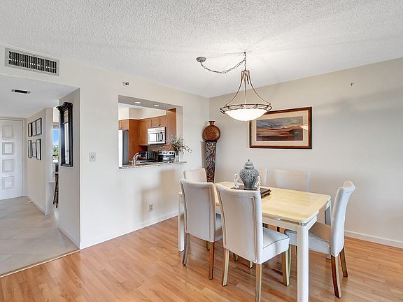 4th image of 14426 Amberly Lane #502