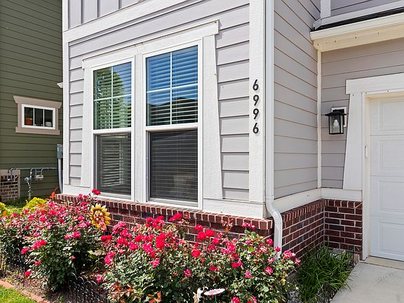 2nd image of 6996 Pickett Pl