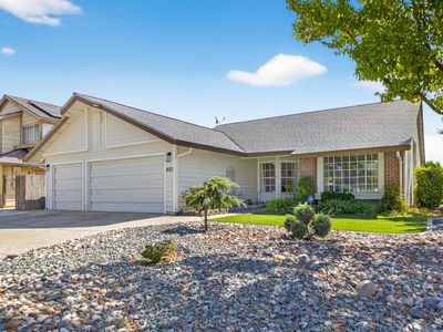 8027 Wente Way, Sacramento, CA, 95829