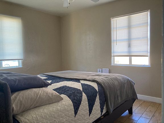 2nd image of 1220 E Waverly St #1