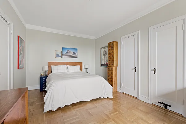 Sold by Compass | media 5