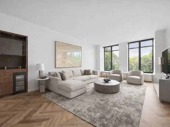 400 W 12th St APT 3F, New York, NY 10014