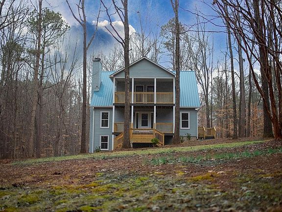 3rd image of 6817 Ramblewood Dr