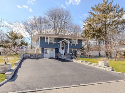 16 Ringneck Lane, East Setauket, NY, 11733