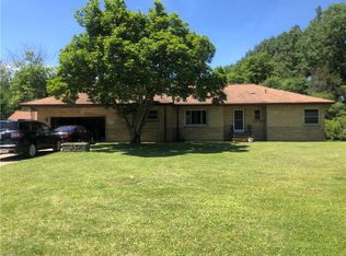 6222 Crossview Rd, Seven Hills, OH 44131