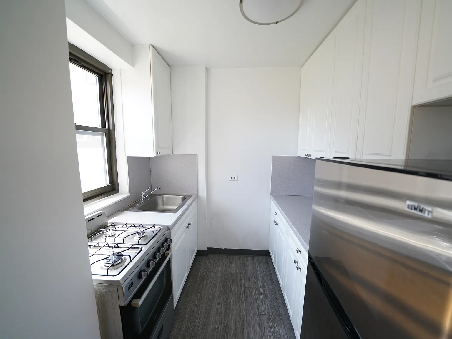 1700 York Avenue — Photo 3