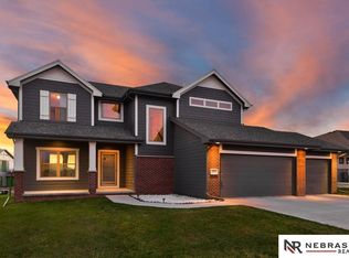 19841 Adams St, Omaha, NE 68135