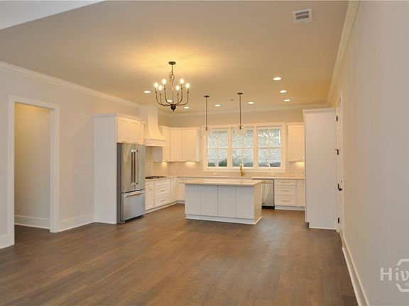 4th image of 137 Timothy Park Lane
