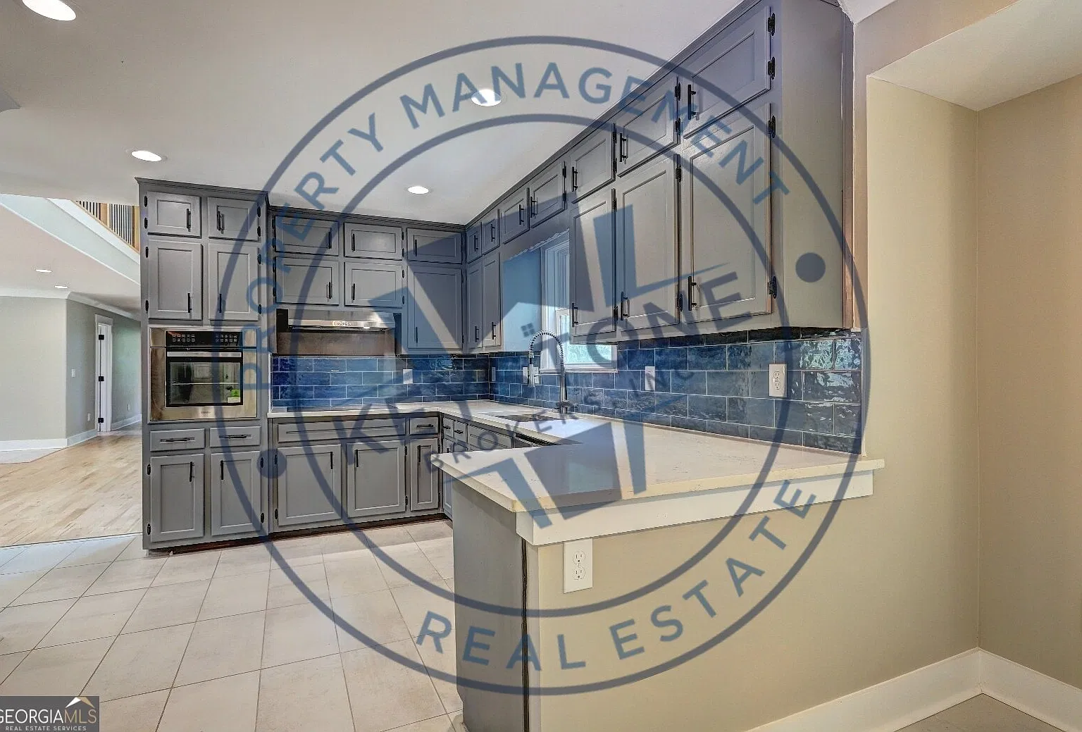 4 bed, 4.0 bath, 3900 sqft, $3,500 — Photo 4