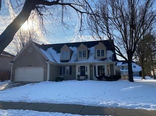 1404 Conan Doyle Rd, Naperville, IL 60564