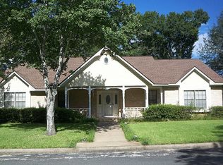 113 Magnolia Way, Huntsville, TX 77320