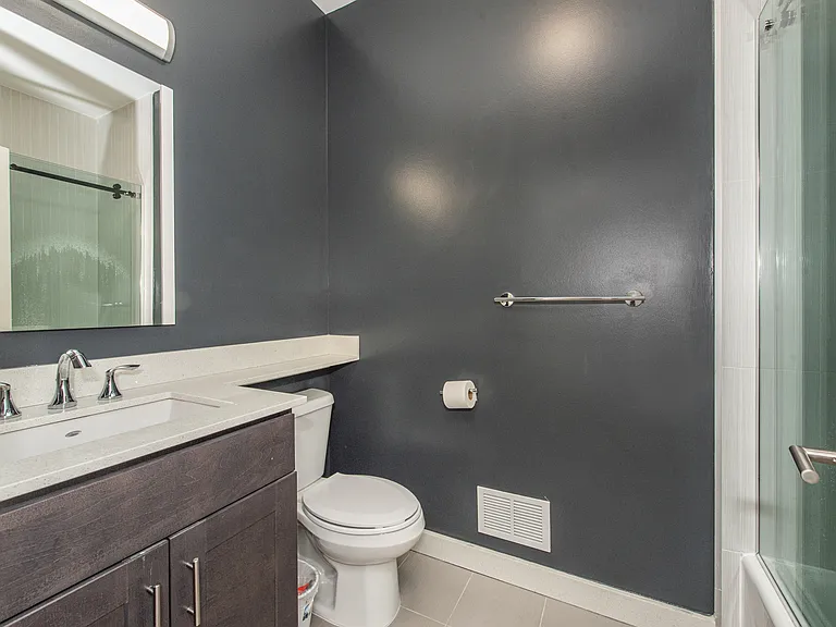 22 Thorne St #1 — Photo 6