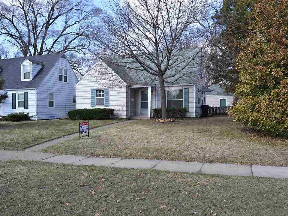 1st image of 105 N Ironwood Dr