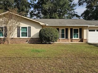 605 Melbourne Dr, Enterprise, AL 36330