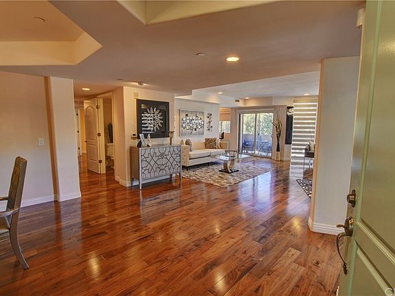4th image of 11766 W Sunset Blvd