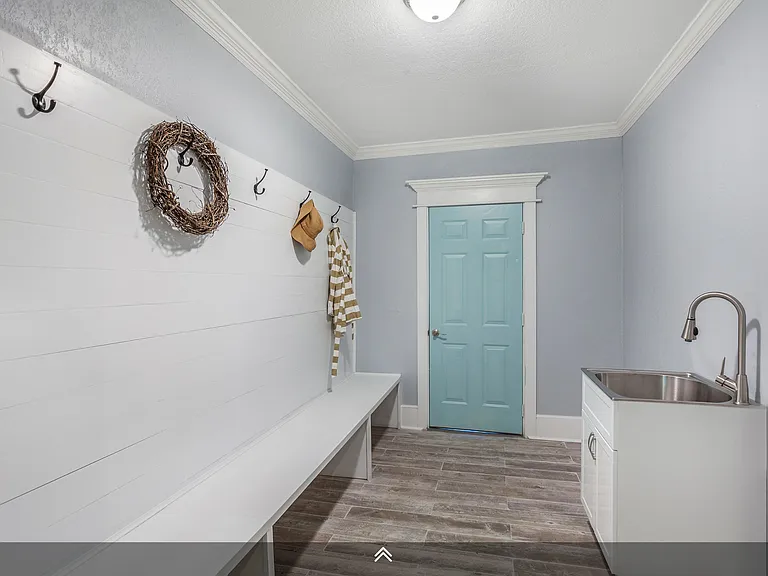 1502 Kirby Ave — Photo 29