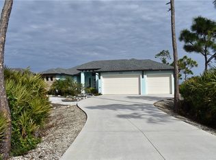 9418 Treasure Lake Ct, Saint James City, FL 33956