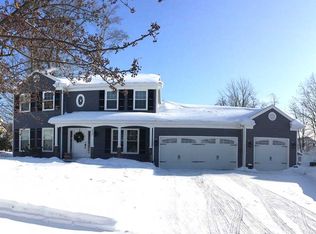 5039 Amherst Rd, Erie, PA 16506