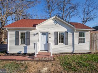 154 Truslow Rd, Fredericksburg, VA 22405