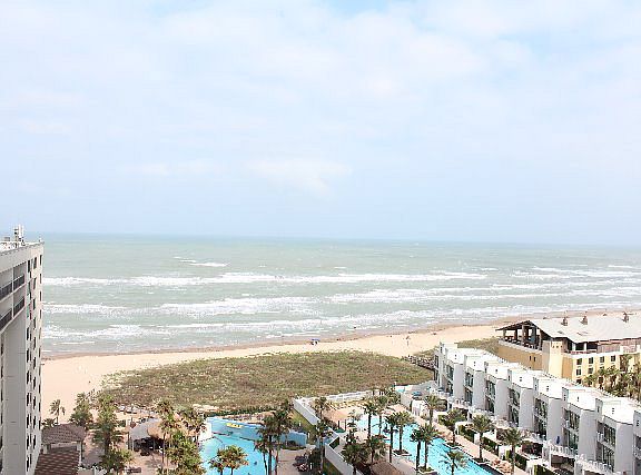 3rd image of 310A Padre Blvd
