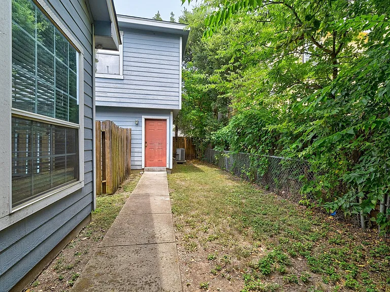 5102 Caswell Ave #1 — Photo 2