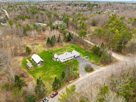 5th image of 703 Hallowell Road