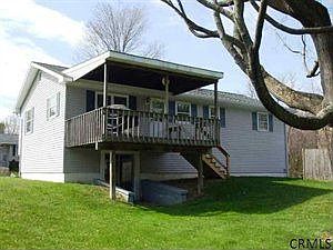 2nd image of 4 Meadowlark Ln