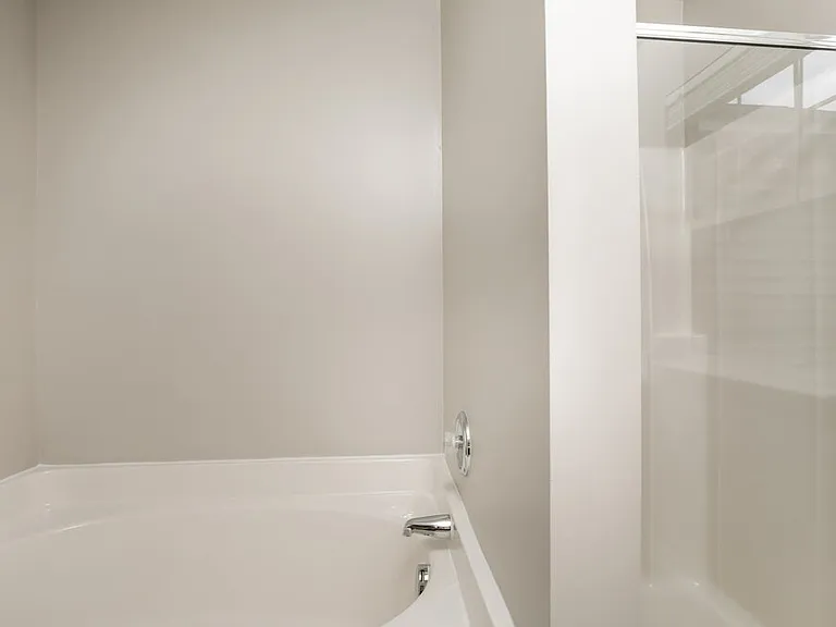4027 Taylor Oaks Dr — Photo 12