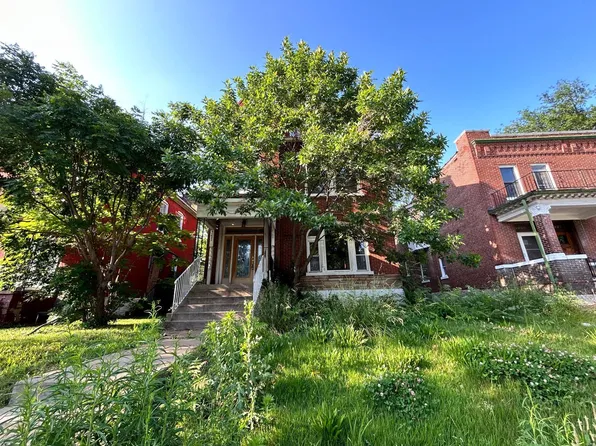 5231 Ridge Ave, Saint Louis, MO 63113