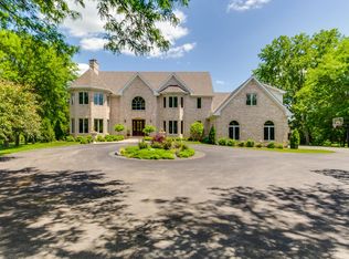 18 S Meadow Ct, South Barrington, IL 60010