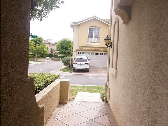 2nd image of 4545 Springleaf Ln