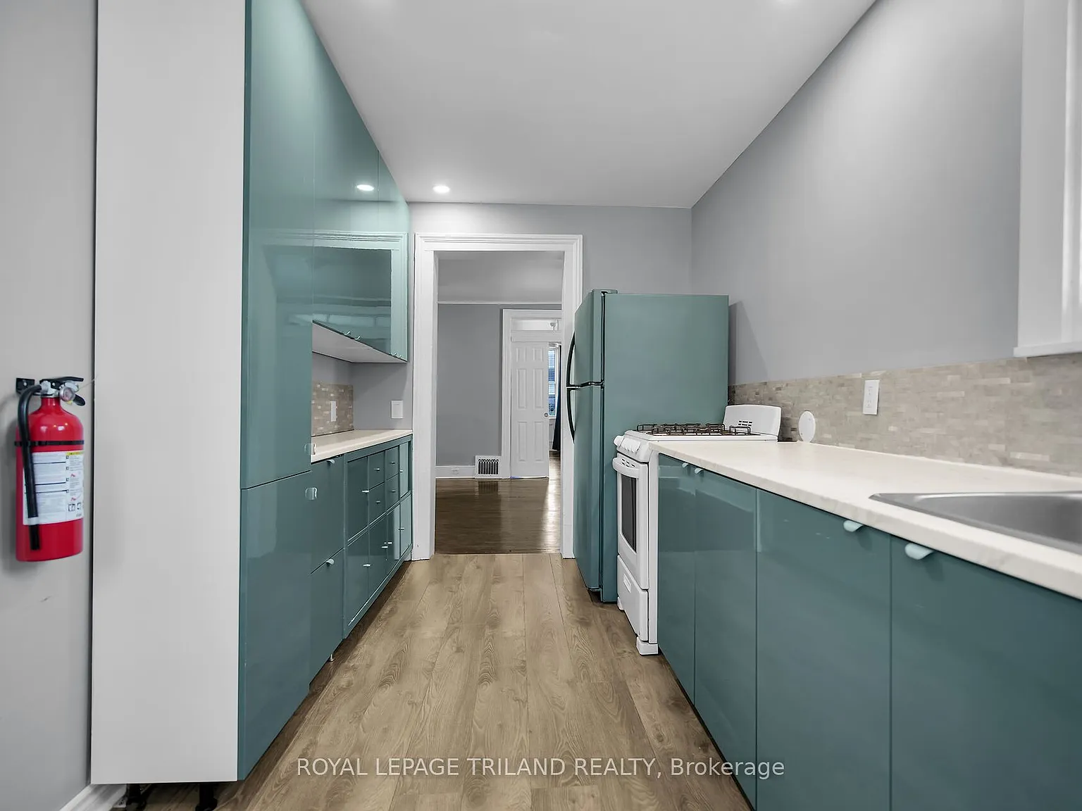 3 bed, $1,750 — Photo 4