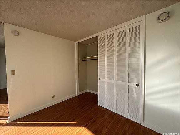 3rd image of 1515 Ward Ave APT 1003