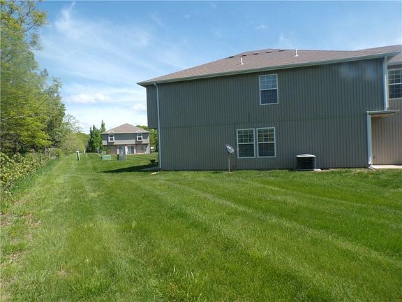 3rd image of 1538 SW Shelby Dr