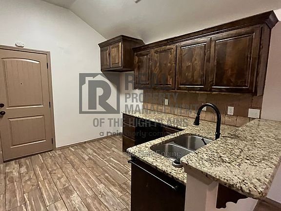 5th image of 4513 Katharina Ct