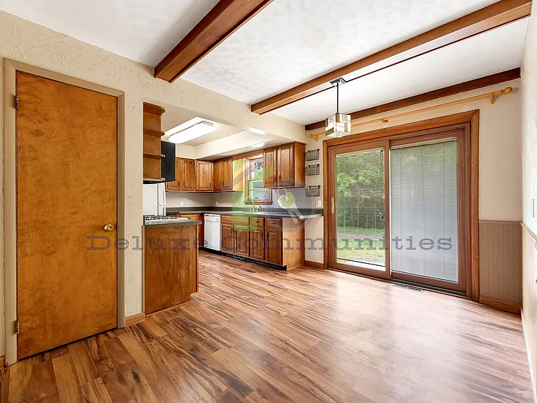 1244 Katrina Dr SE — Photo 9