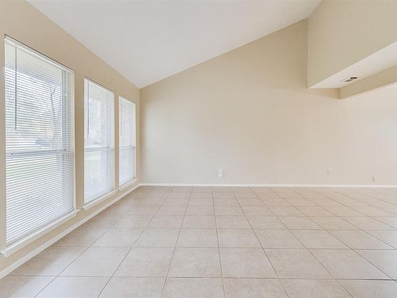 5th image of 14515 Cypress Leaf Dr